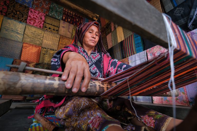 Praya,,Lombok,Island,Indonesia,-,June,2021,:,Old,Women