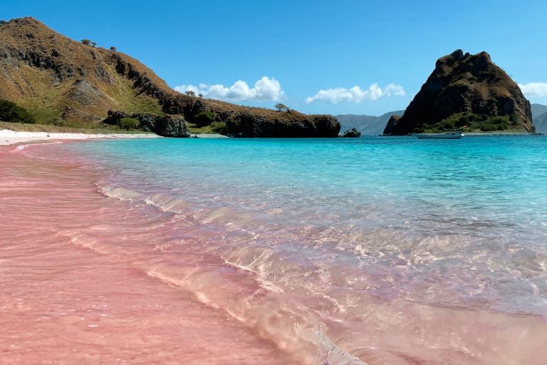 An,Exotic,Pink,Beach,(long,Beach),And,Blue,Clear,Water