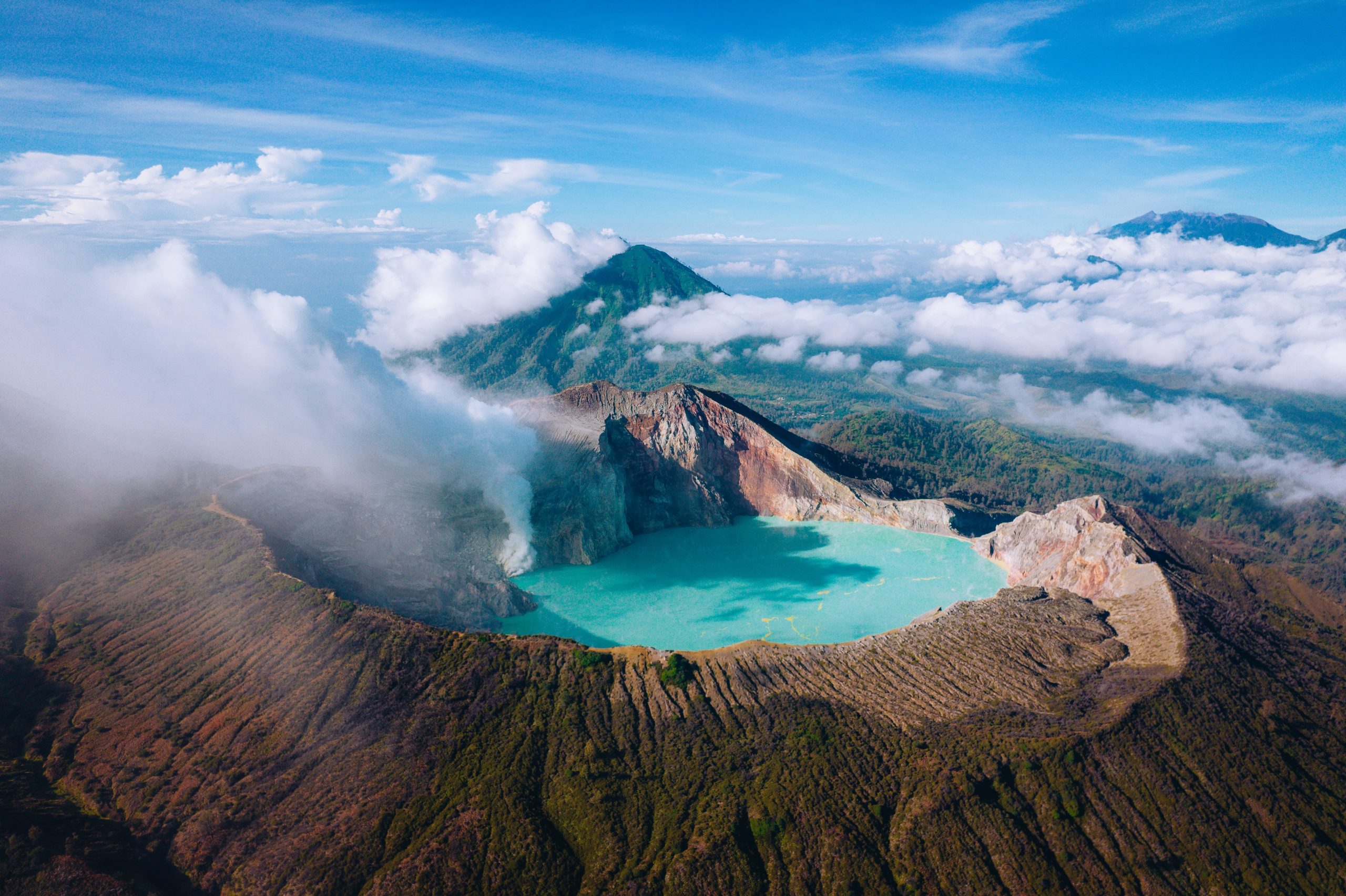 Ijen,Crater,Is,The,Most,Acidic,Crater,In,The,World,