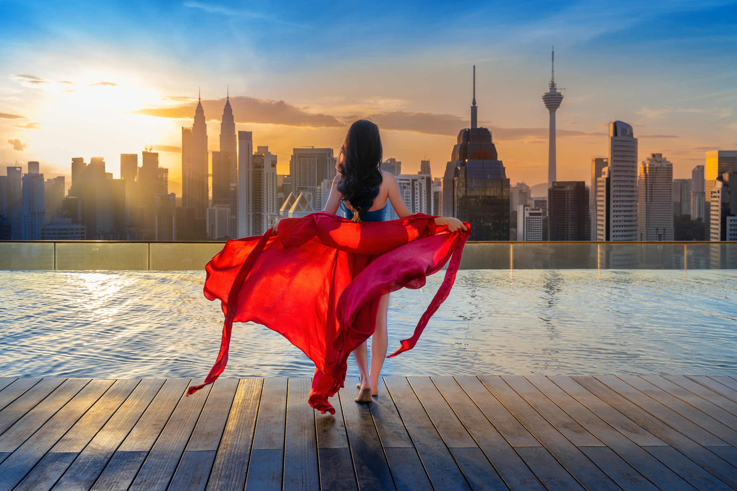 Beautiful,Girl,Enjoying,View,Sunrise,At,Kuala,Lumpur,,Malaysia.